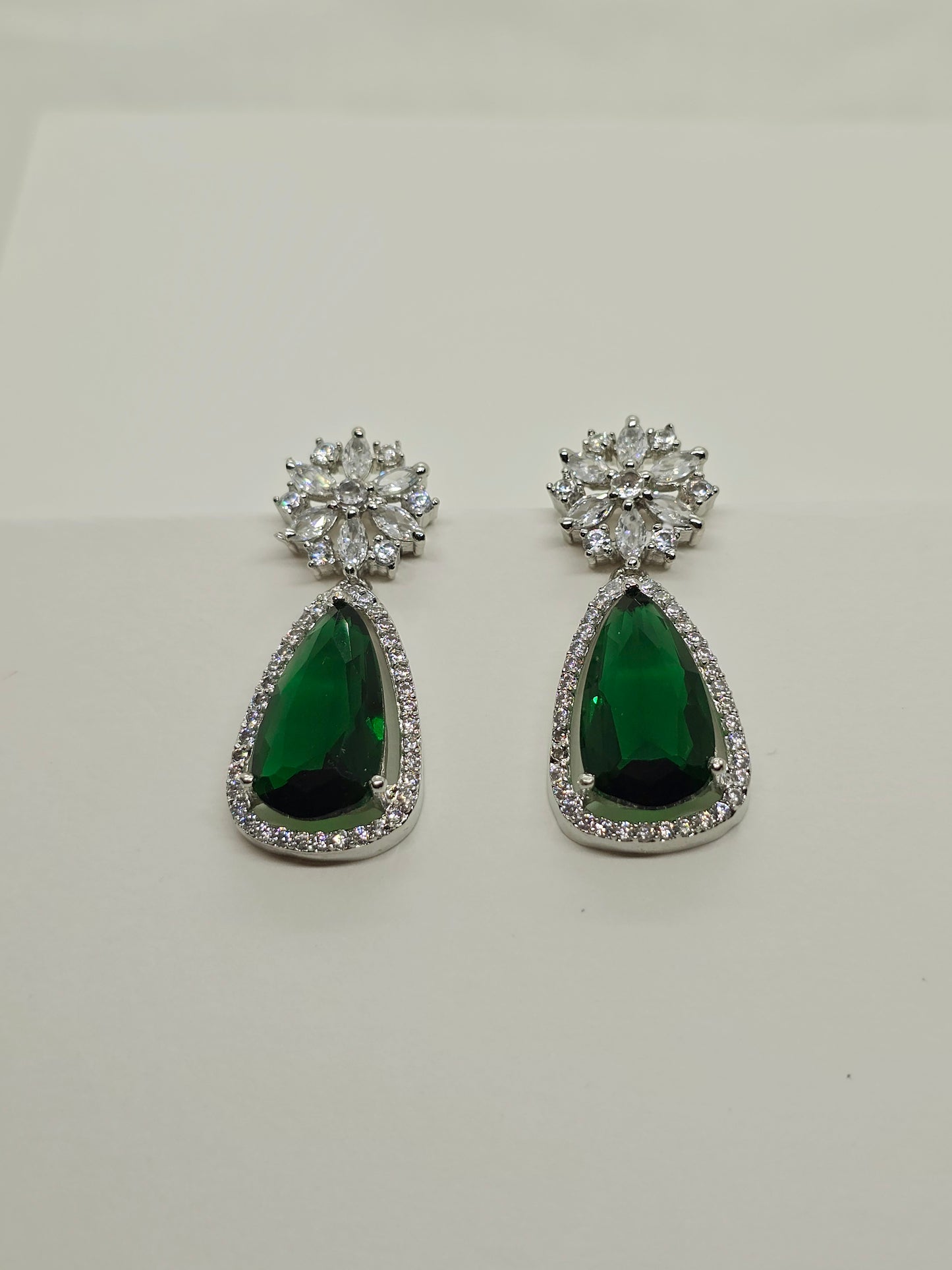 Zircon Earring Z102