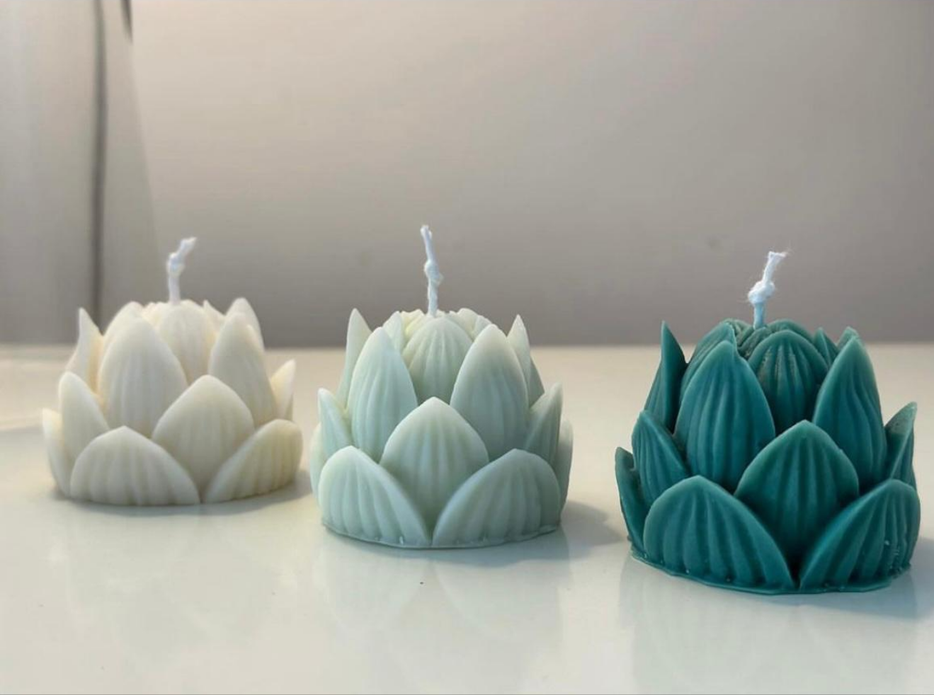 Lotus Candle