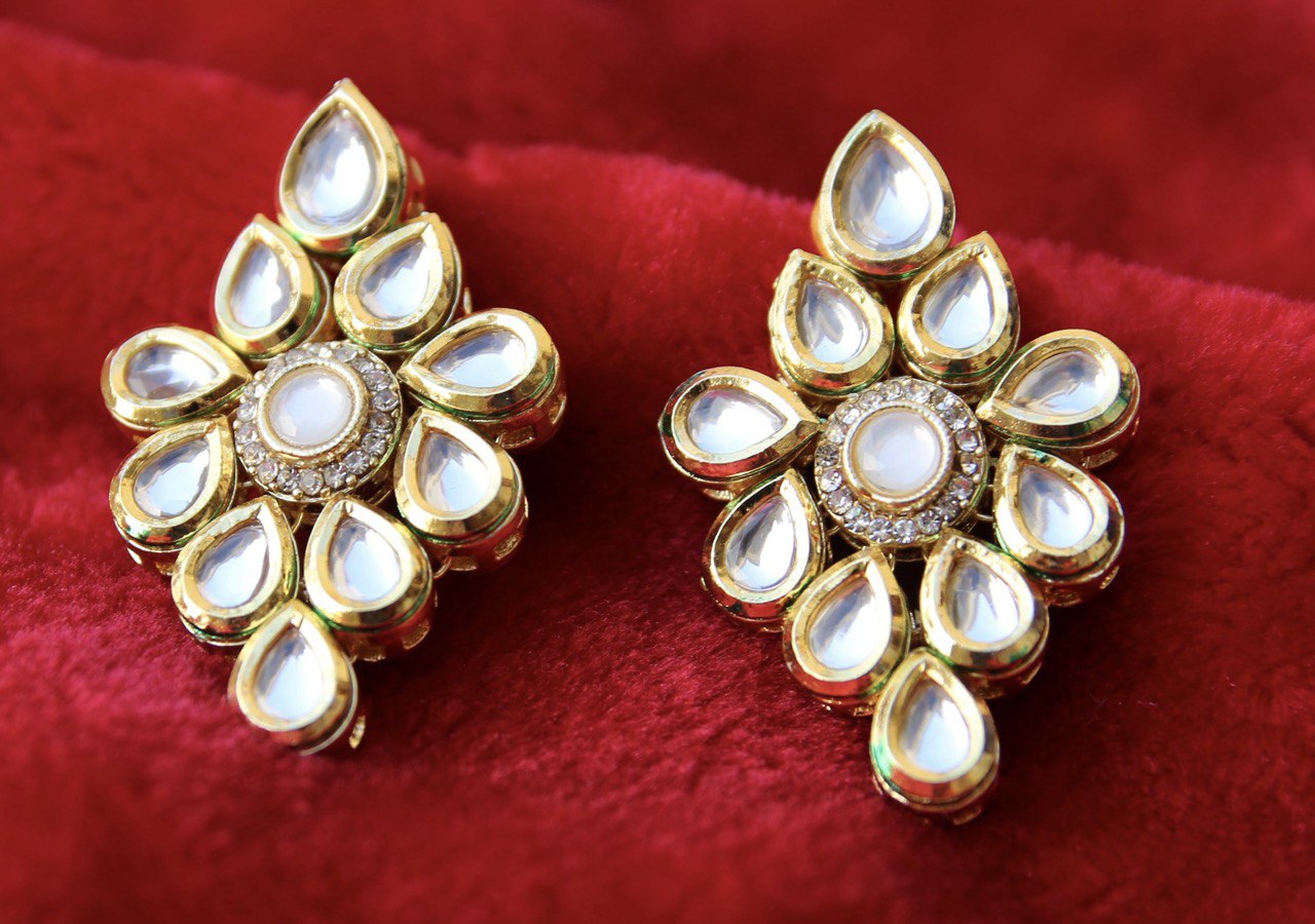 White Kundan earrings