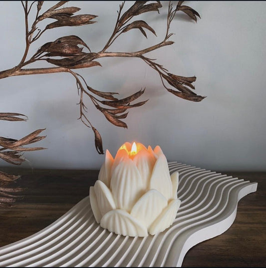 Lotus Candle